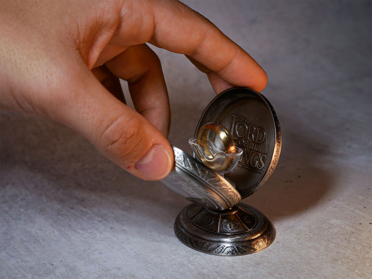 Produktbild Der Herr der Ringe - Der Eine Ring im Schmuckdisplay