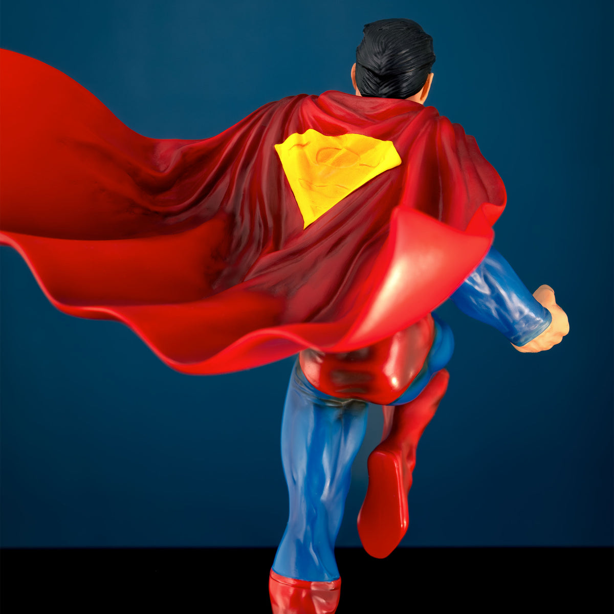 Produktbild Superman Comic Statue