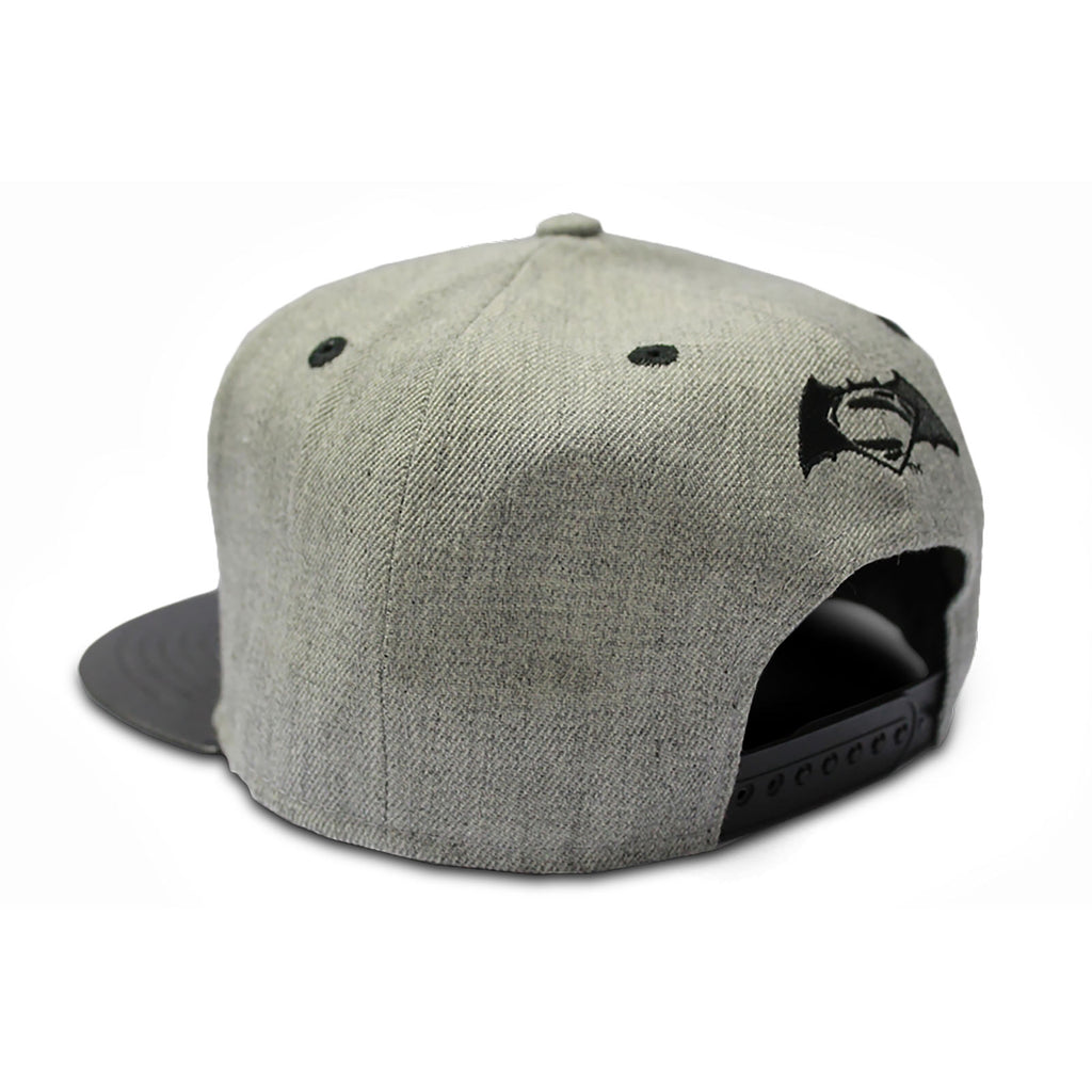 Produktbild Batman v Superman - Logo Snapback Cap grau