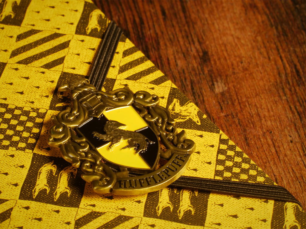 Produktbild Harry Potter - Hufflepuff Wappen Deluxe Notizbuch
