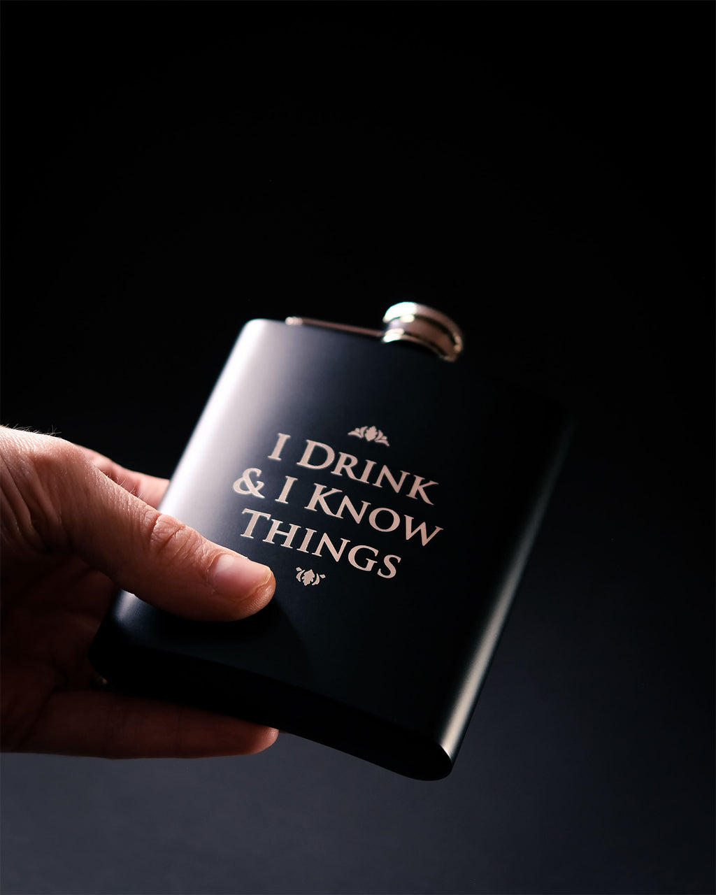 Produktbild Game of Thrones - Drink And Know Flachmann