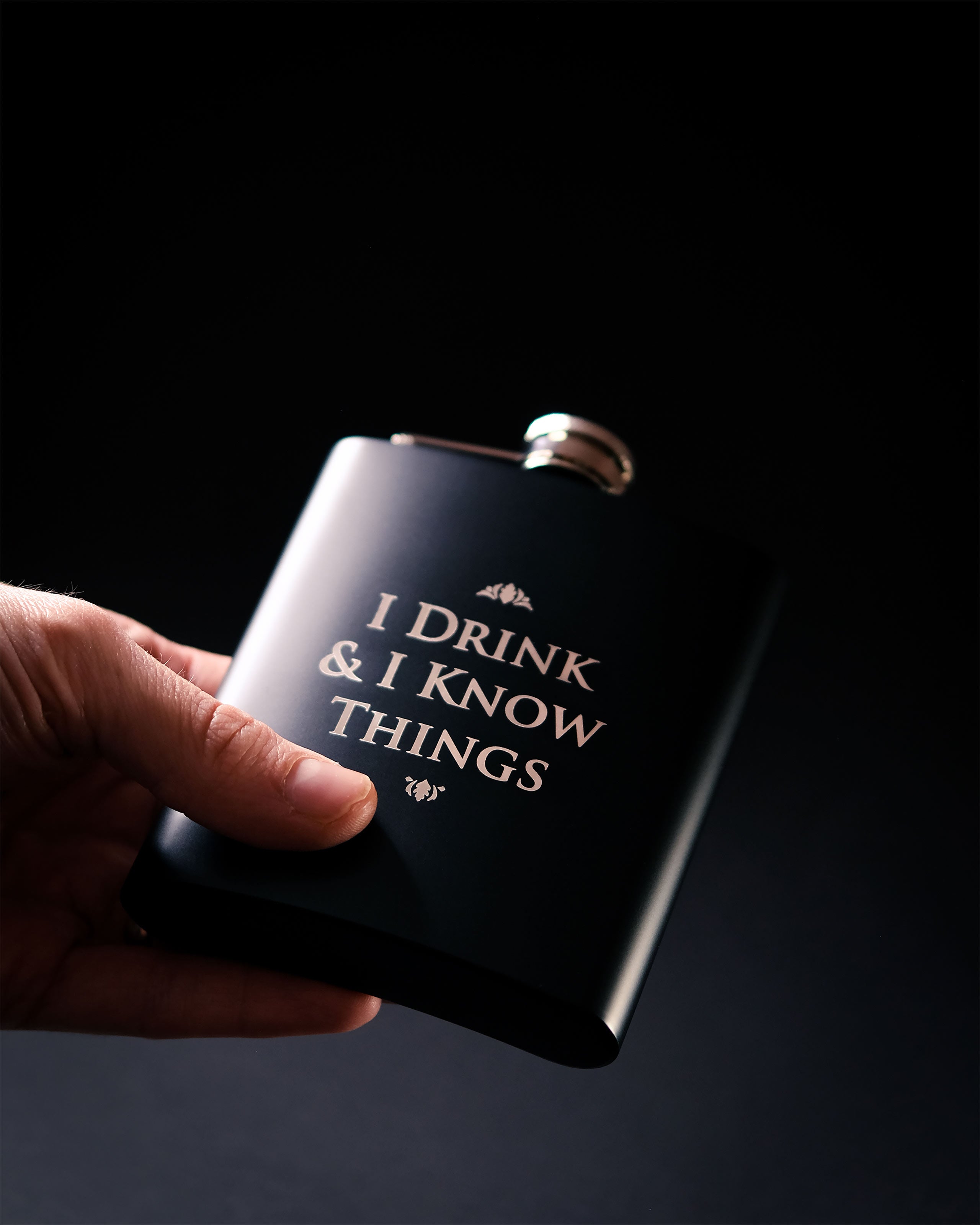 Produktbild Game of Thrones - Drink And Know Flachmann