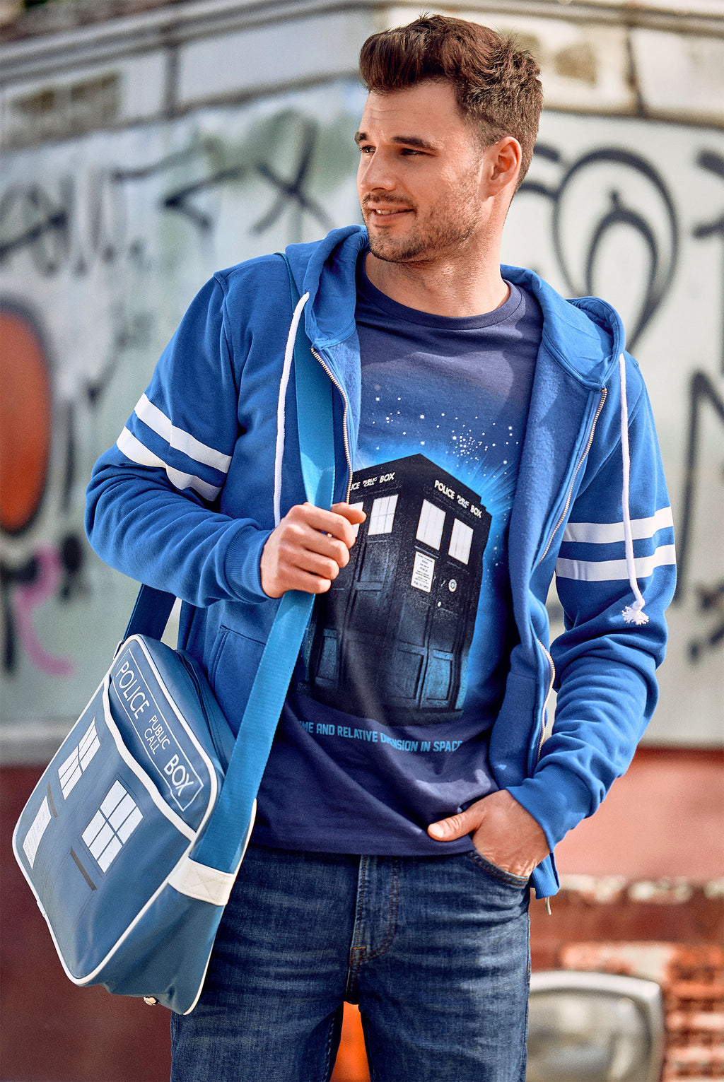 Produktbild Doctor Who - Tardis Space T-Shirt blau
