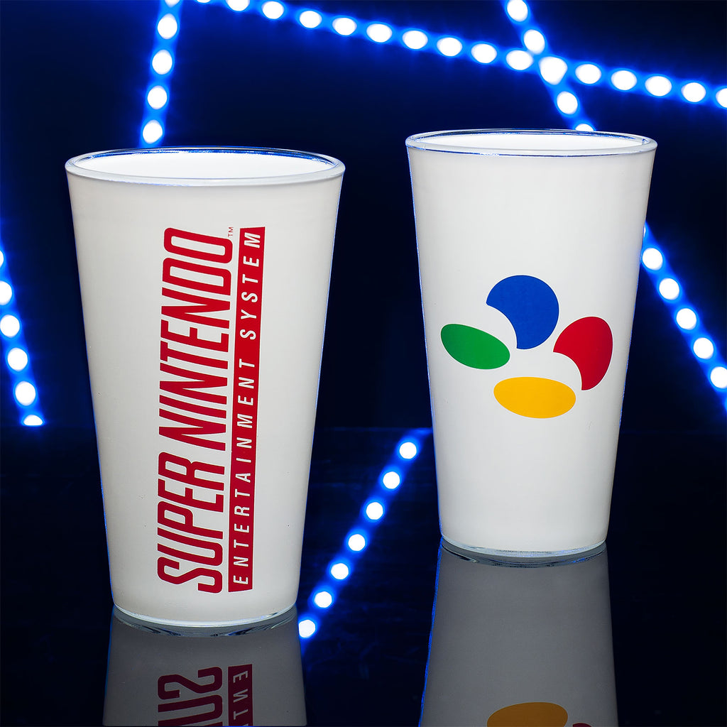 Product image Nintendo - SNES Logo Glass