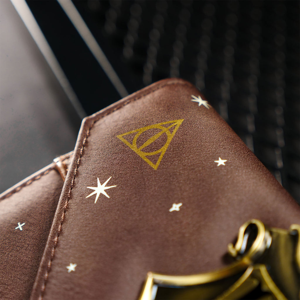 Produktbild Harry Potter - Hogwarts Metall Wappen Geldbörse