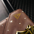 Produktbild Harry Potter - Hogwarts Metall Wappen Geldbörse