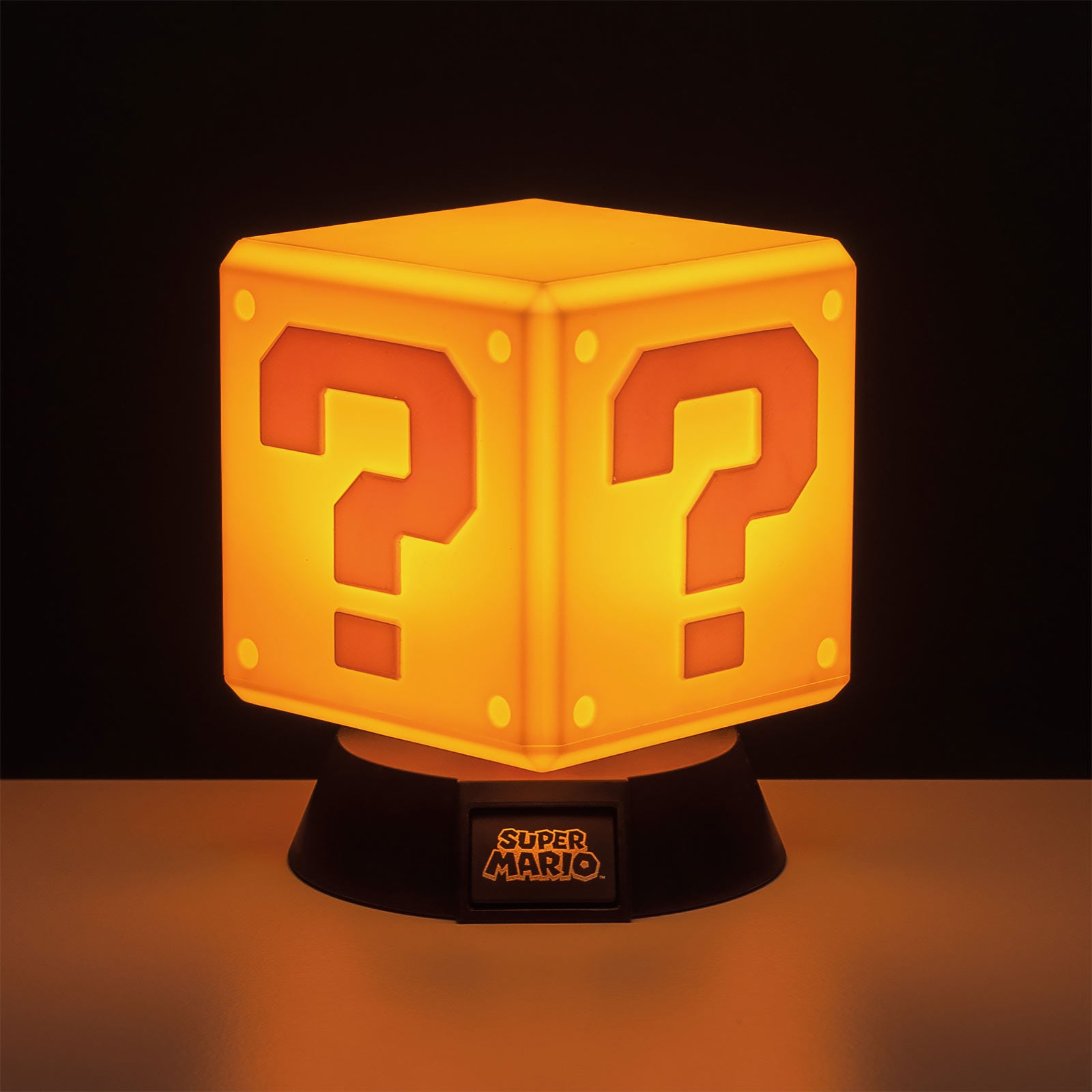 Product image Super Mario - question mark block 3D table lamp