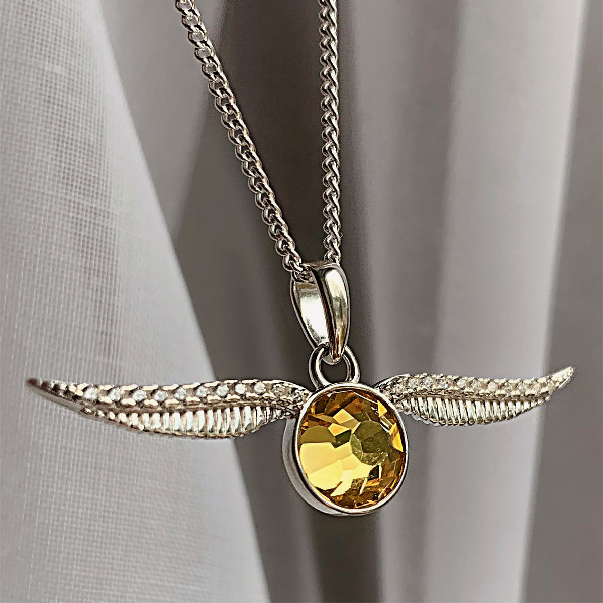 Produktbild Harry Potter - Schnatz Kette mit Kristall
