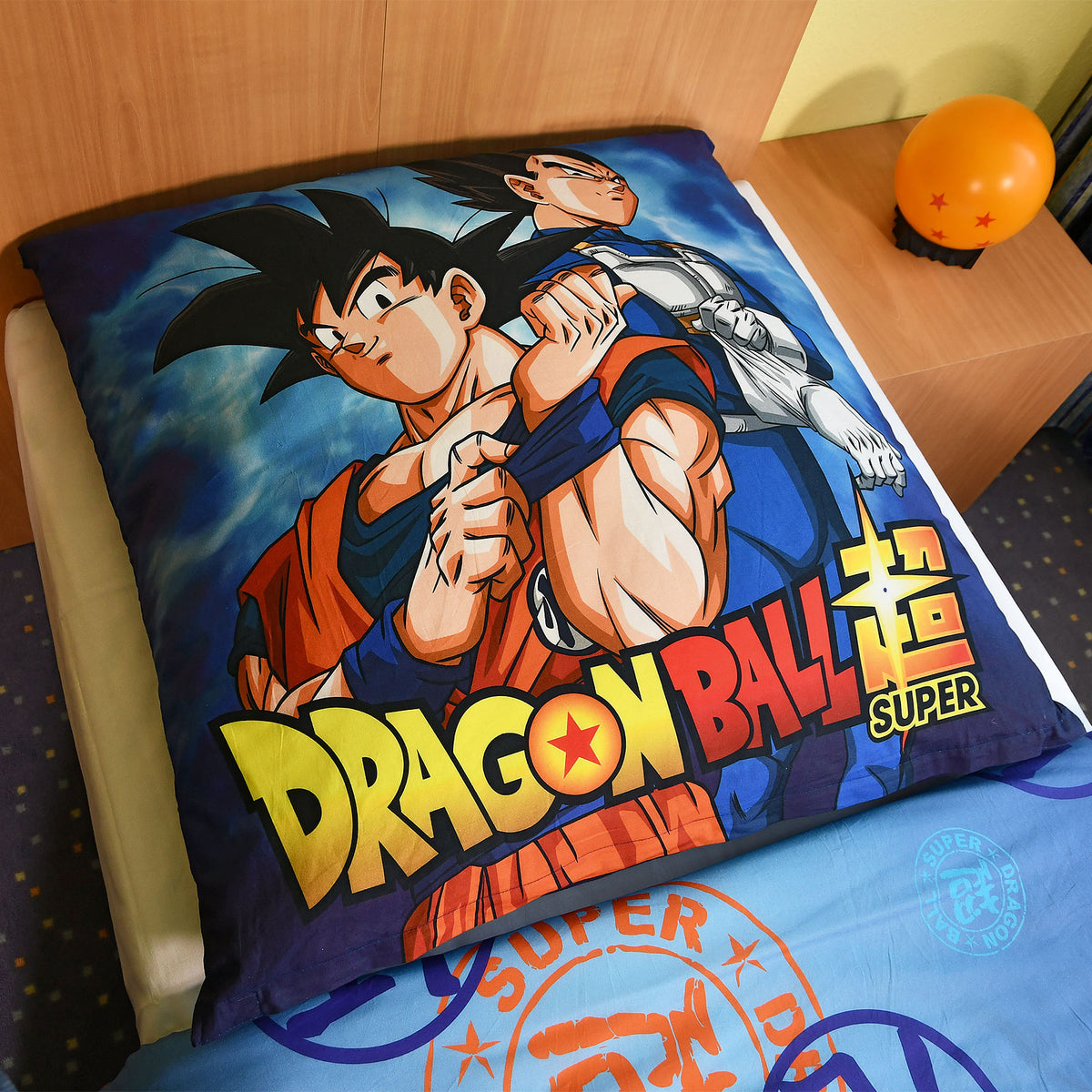 Produktbild Dragon Ball Super - Charakter Wende-Bettwäsche