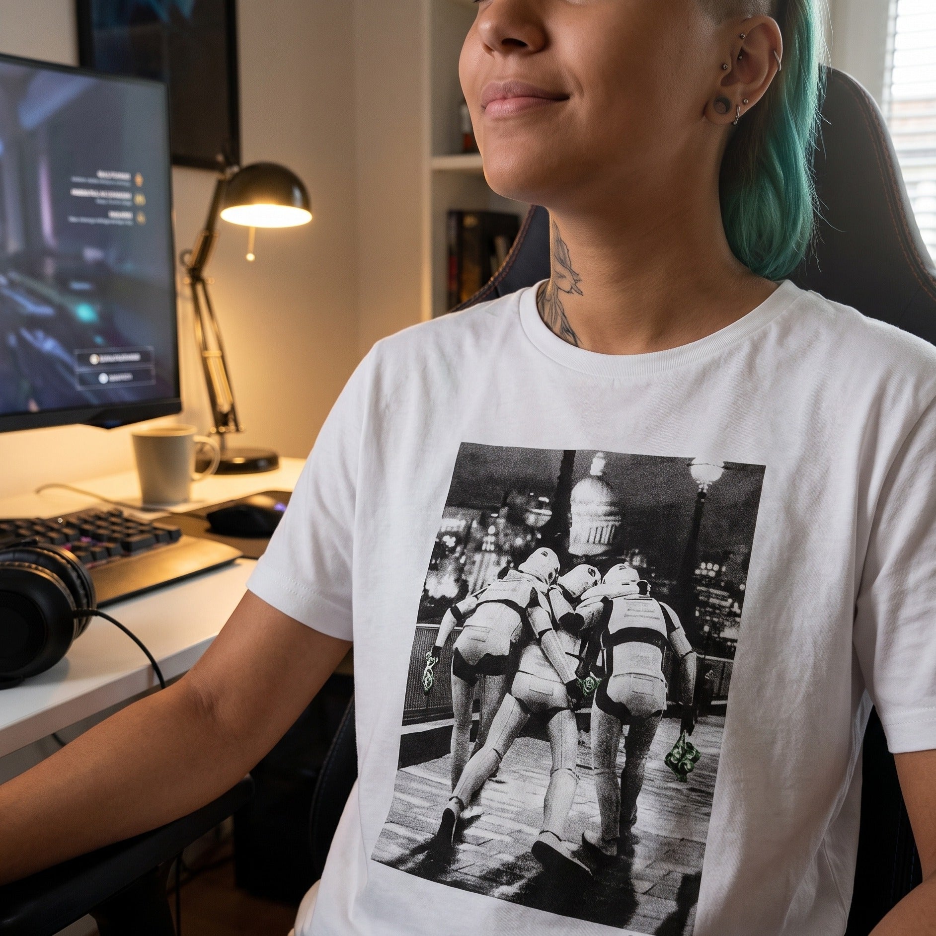 Produktbild Imperial Fighters at Night T-Shirt für Star Wars Fans