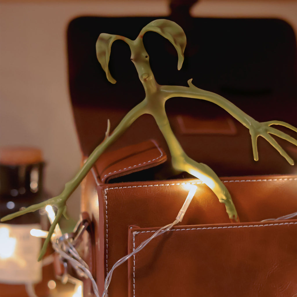 Produktbild Phantastische Tierwesen - Biegbare Bowtruckle Figur 19cm