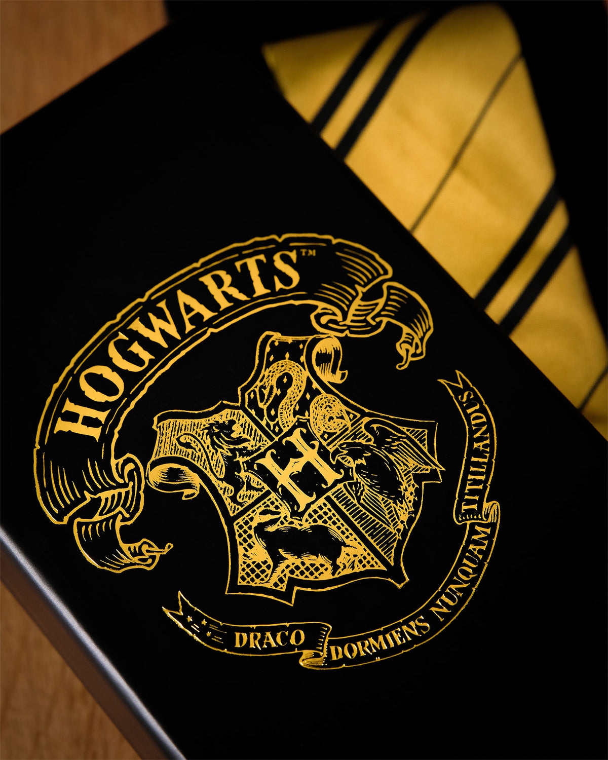 Produktbild Harry Potter - Hufflepuff Krawatte mit Geschenkbox