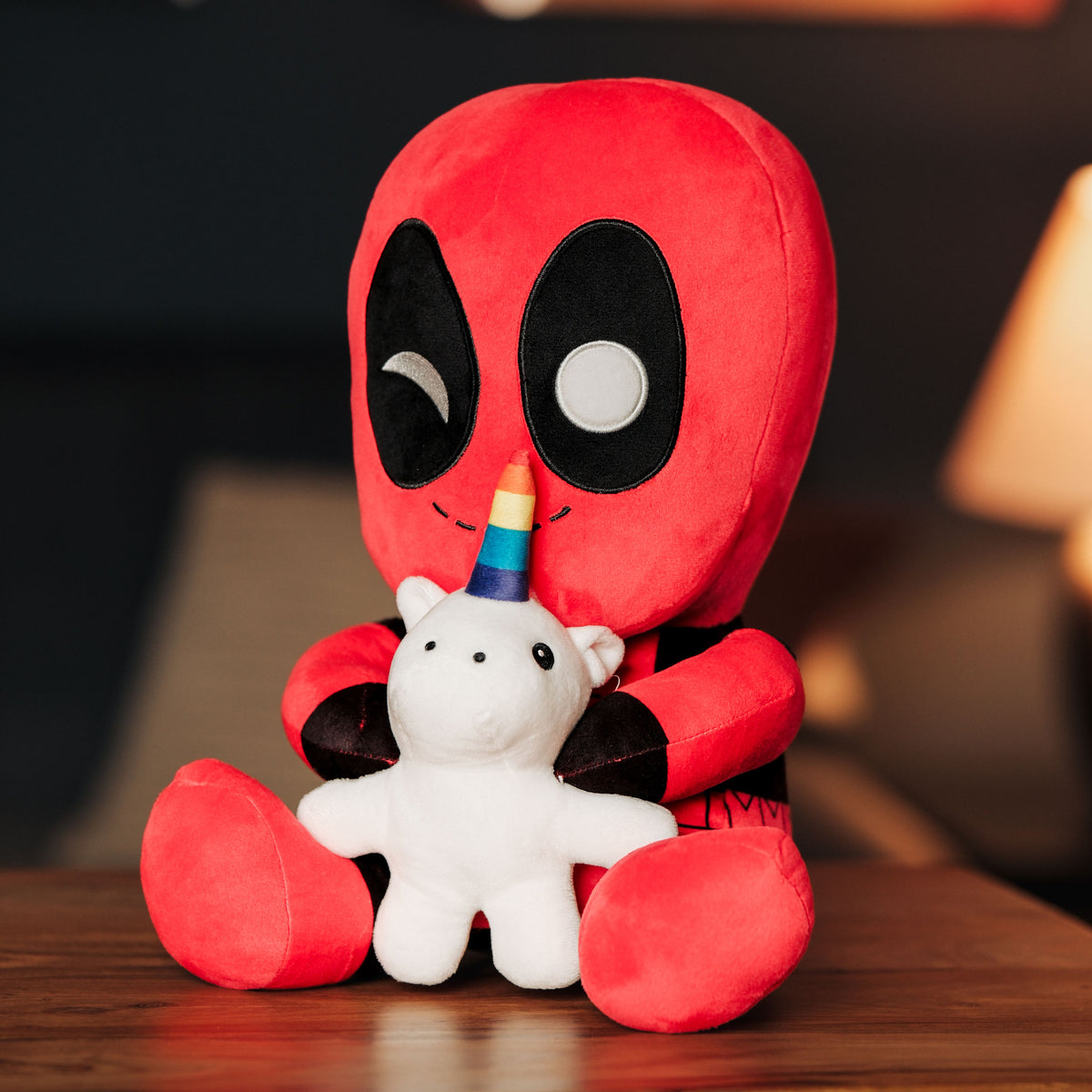 Produktbild Deadpool - Unicorn HugMe Plüsch Figur mit Vibration 36cm
