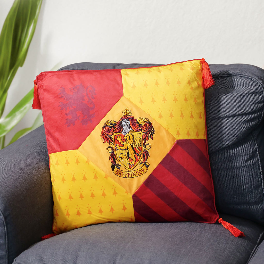 Produktbild Harry Potter - Gryffindor Kissen mit Quasten deluxe