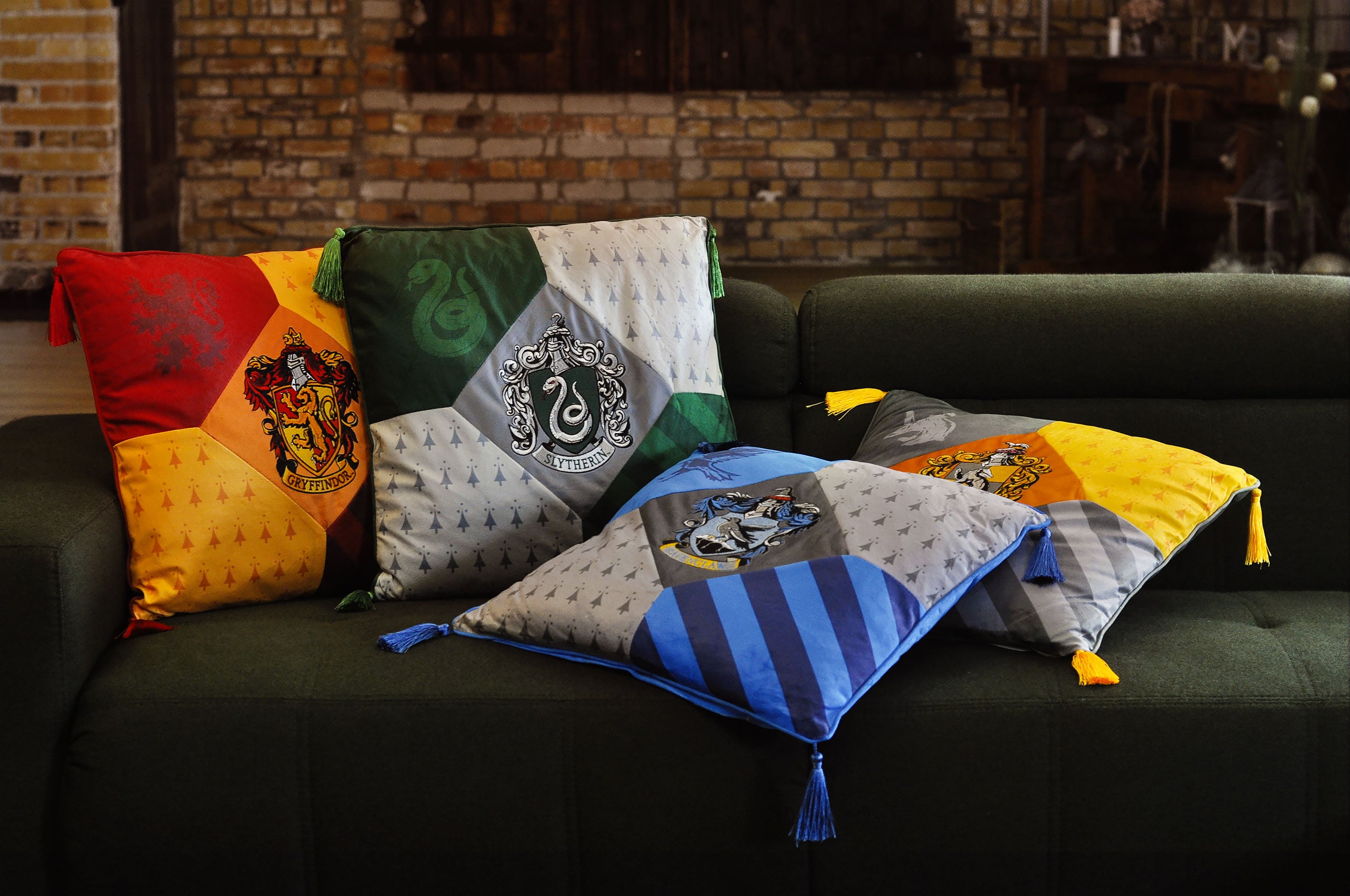 Produktbild Harry Potter - Gryffindor Kissen mit Quasten deluxe