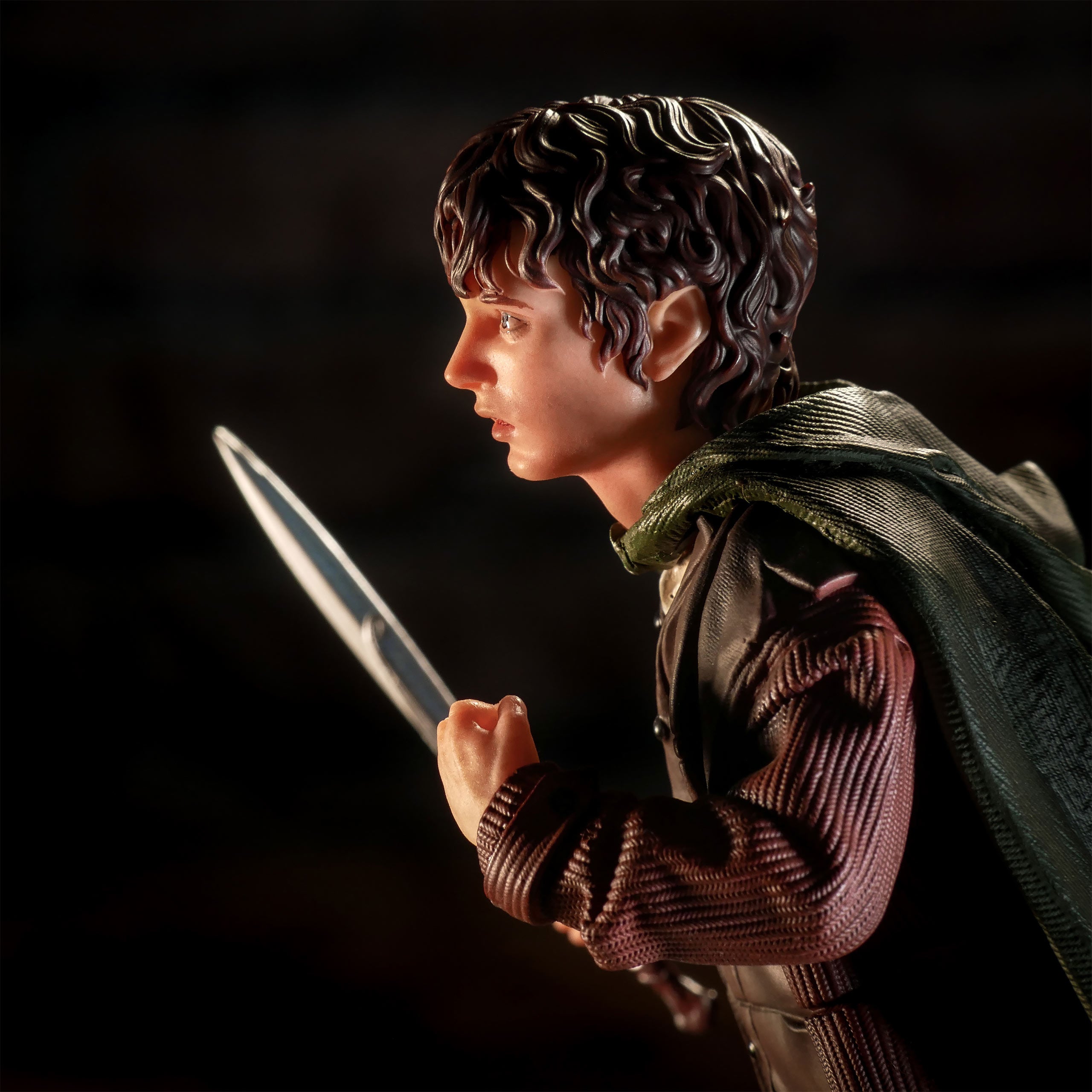 Produktbild Der Herr der Ringe - Frodo BDS Art Scale Deluxe Statue 14 cm