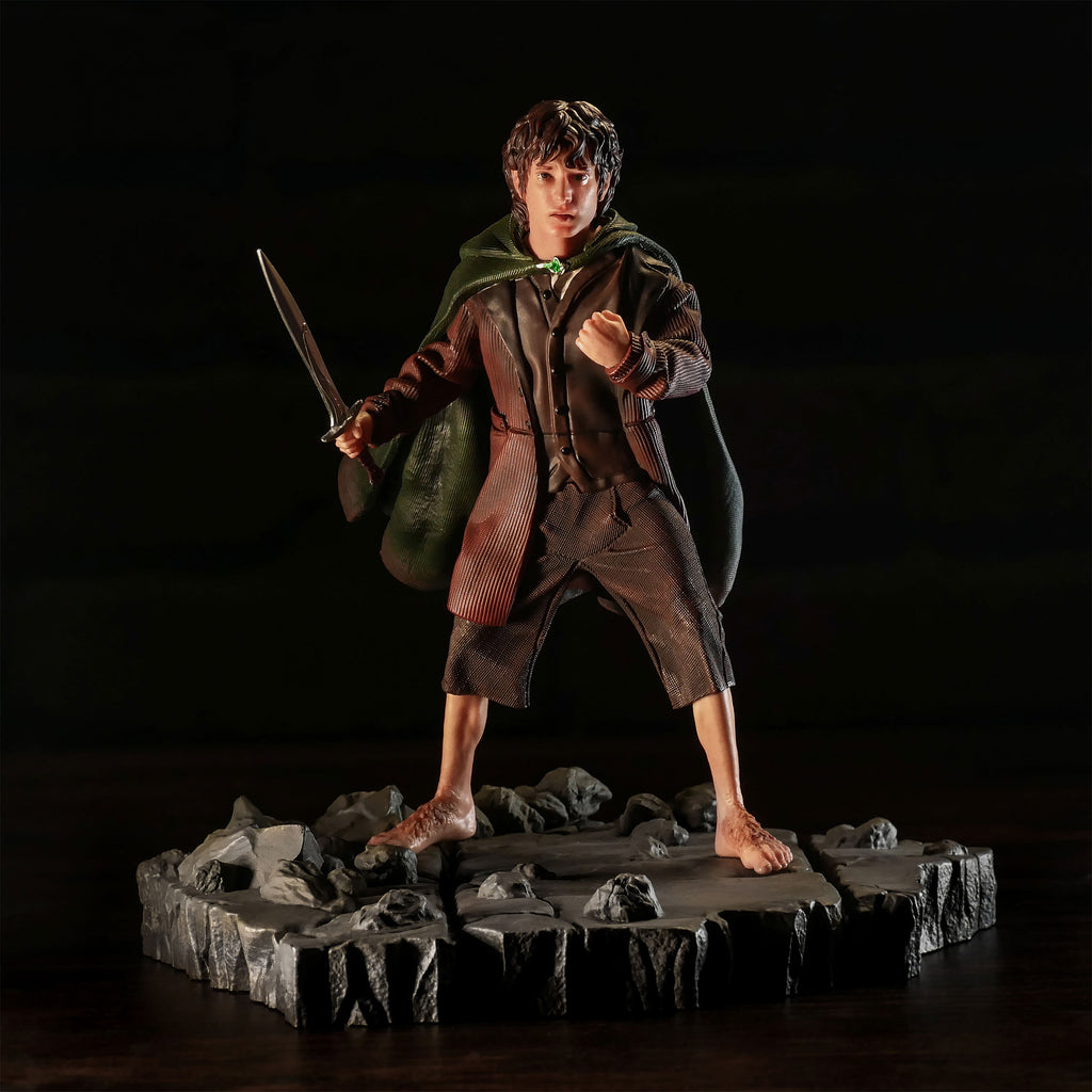 Produktbild Der Herr der Ringe - Frodo BDS Art Scale Deluxe Statue 14 cm