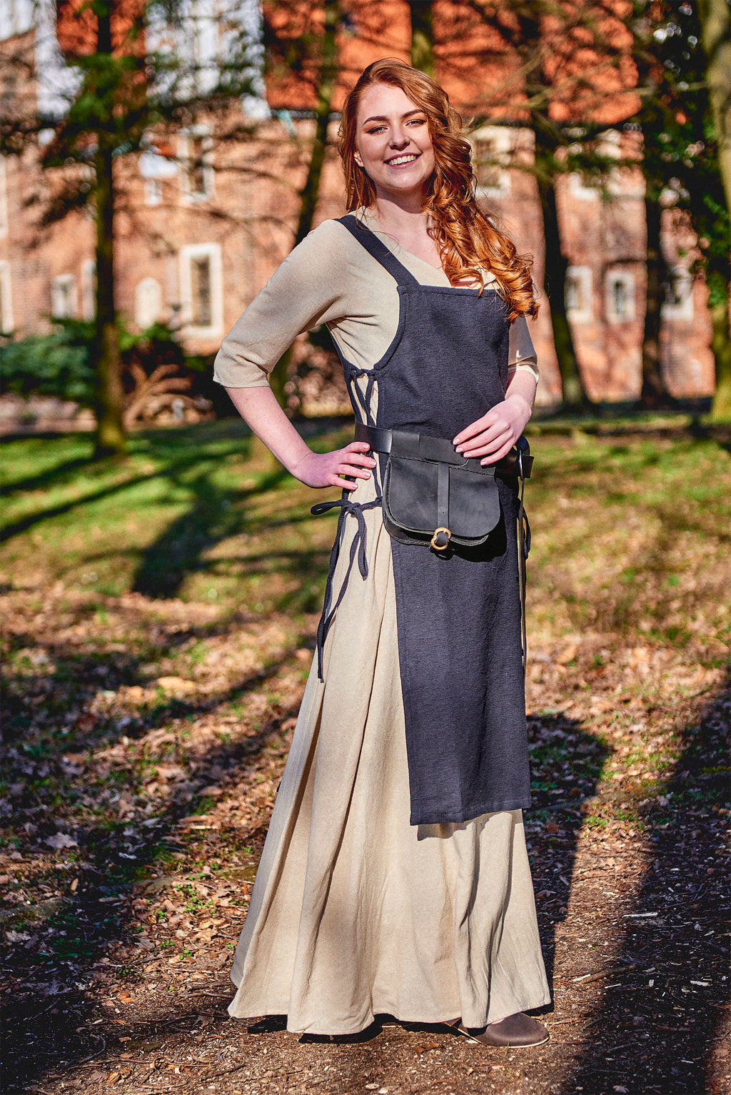Produktbild Mittelalter Überkleid Aleiga schwarz