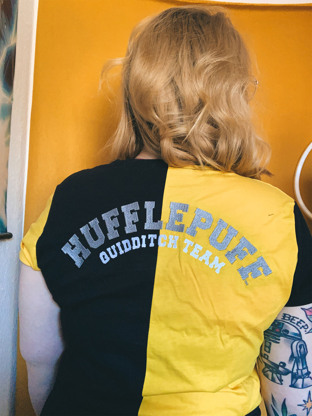 Produktbild Harry Potter - Hufflepuff Tournament T-Shirt gelb-schwarz