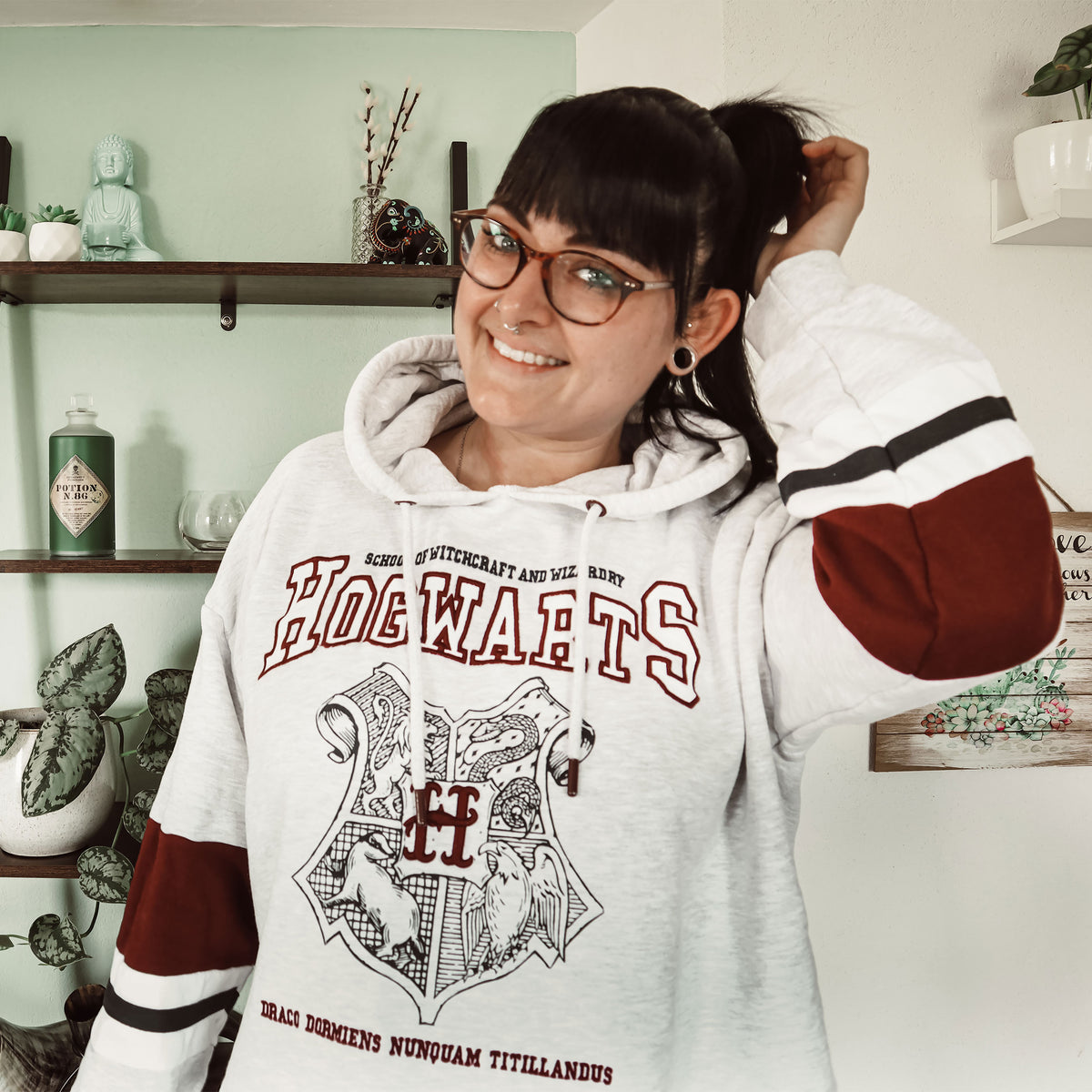 Product image Harry Potter - Hogwarts School Crop Hoodie Women's Grey