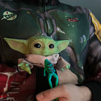 Produktbild The Mandalorian The Child Figur mit Sound - Star Wars
