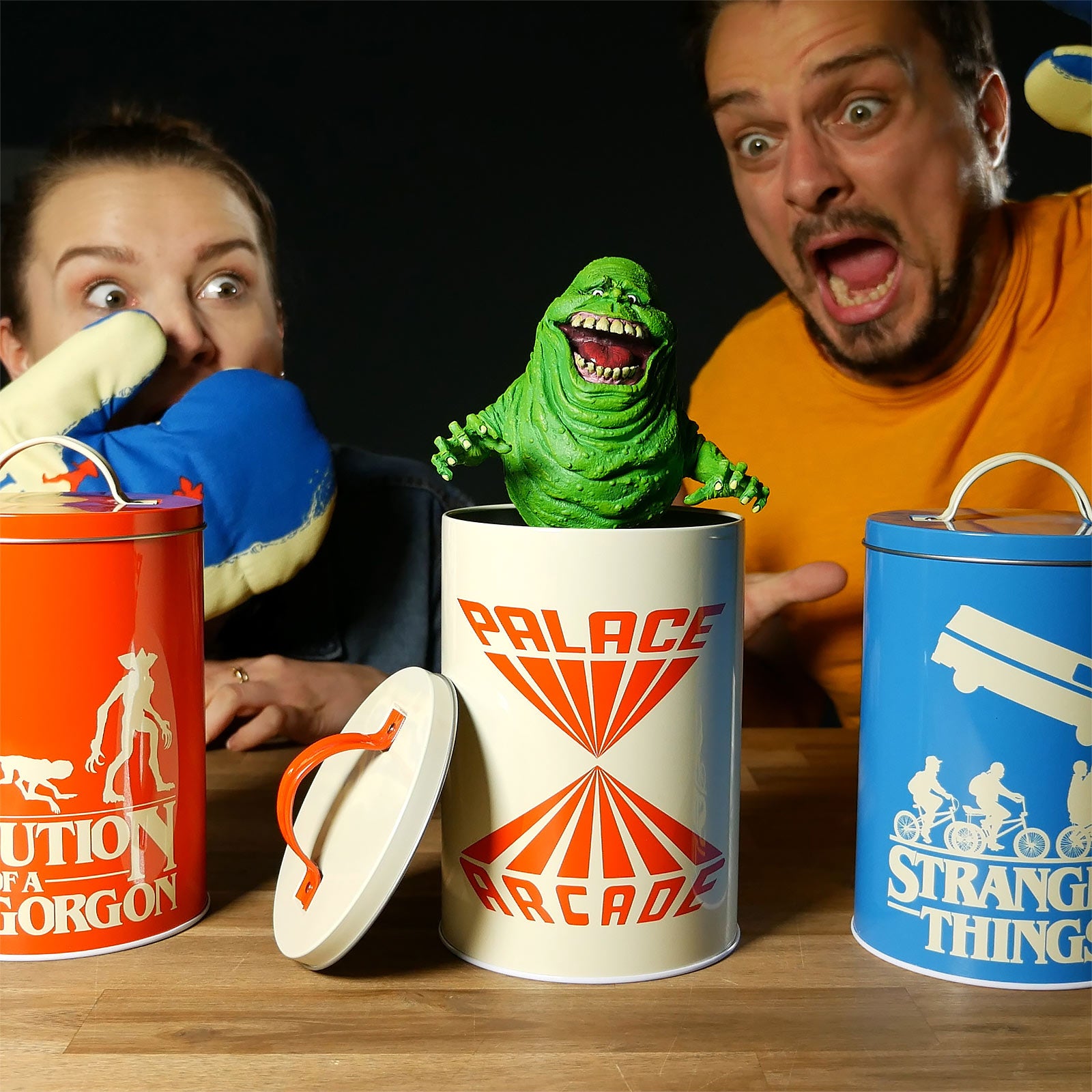 Produktbild Stranger Things - Upside Down Ofenhandschuh 2er Set