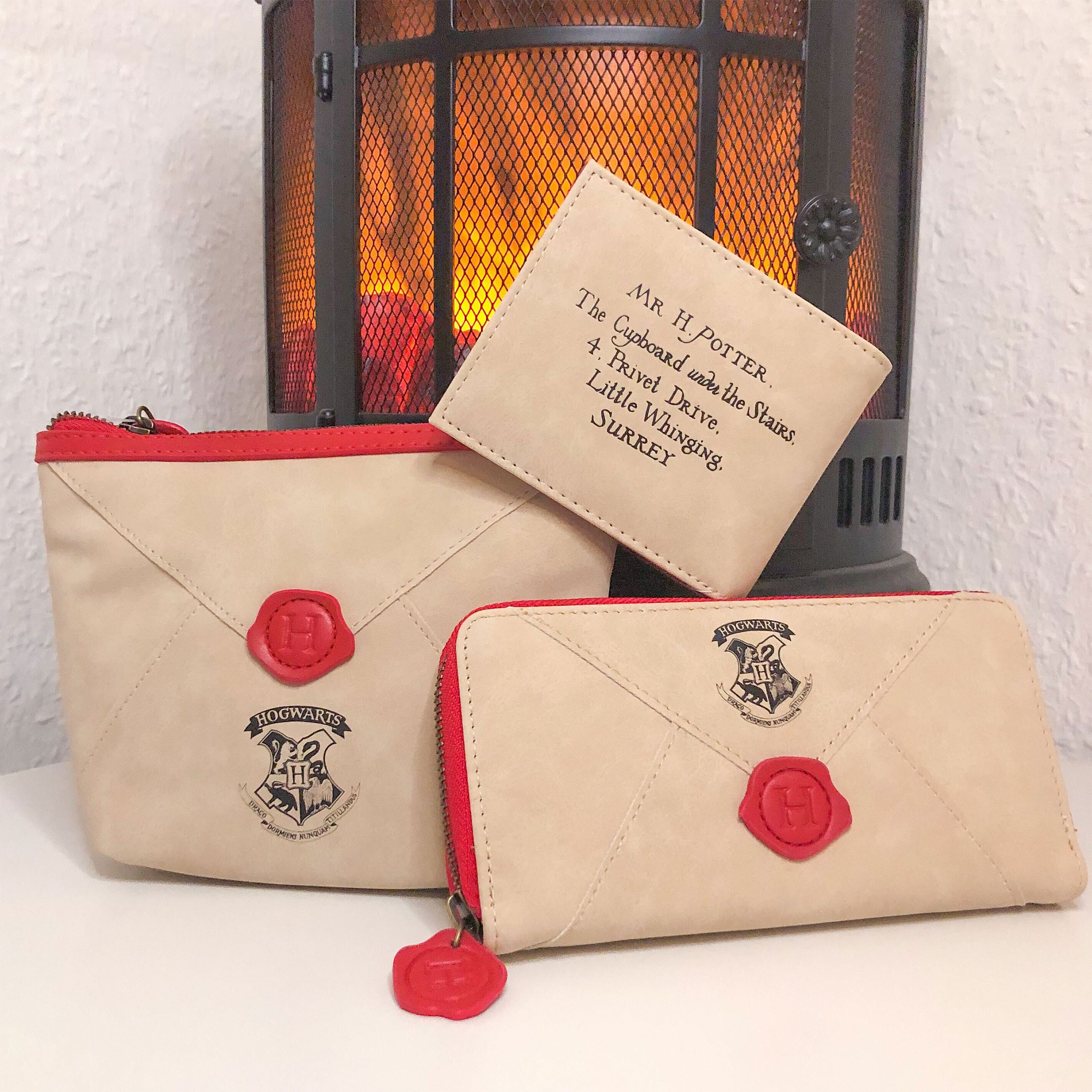 Product image Hogwarts Letter Wallet - Harry Potter