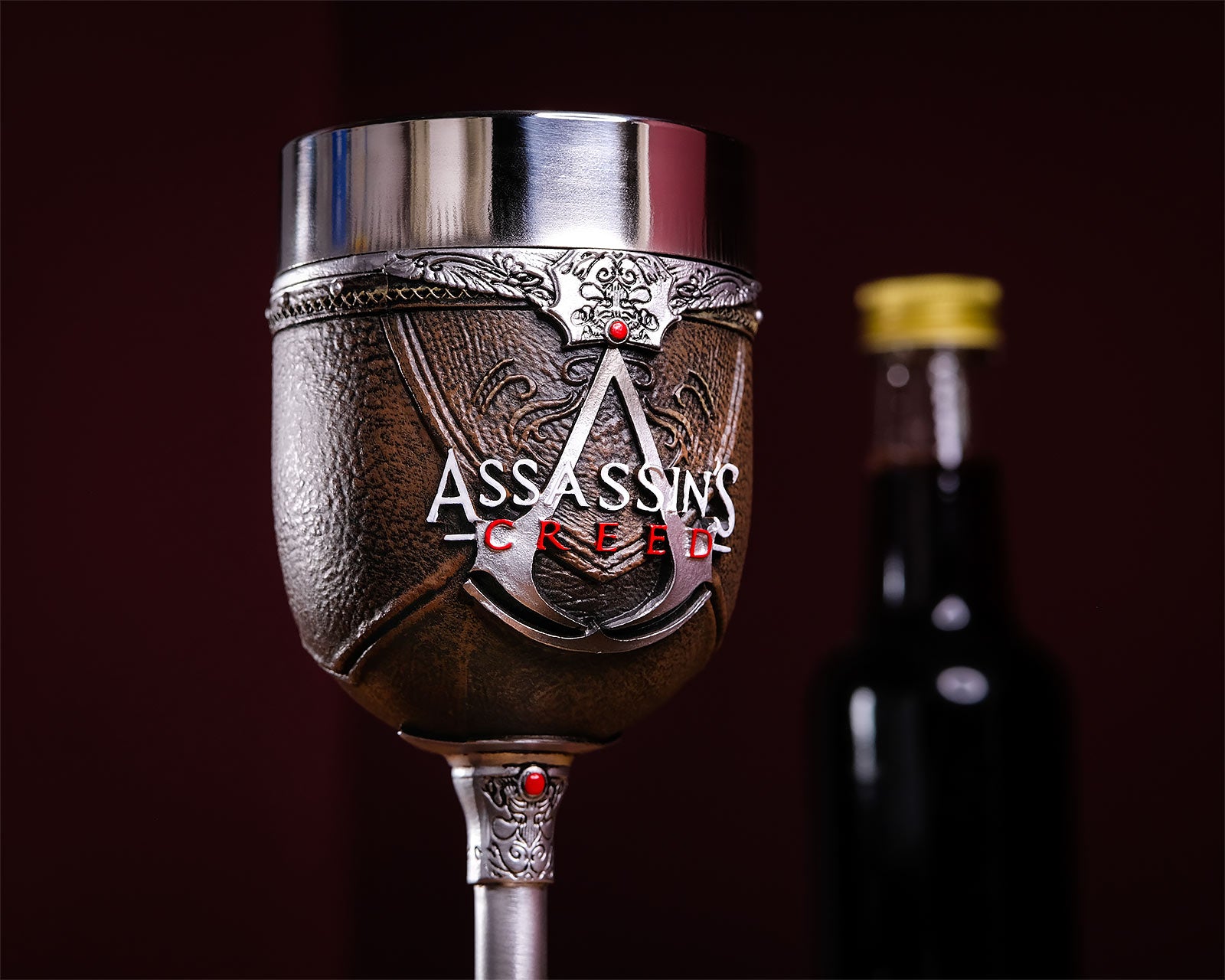 Produktbild Assassin's Creed - Logo Kelch deluxe braun