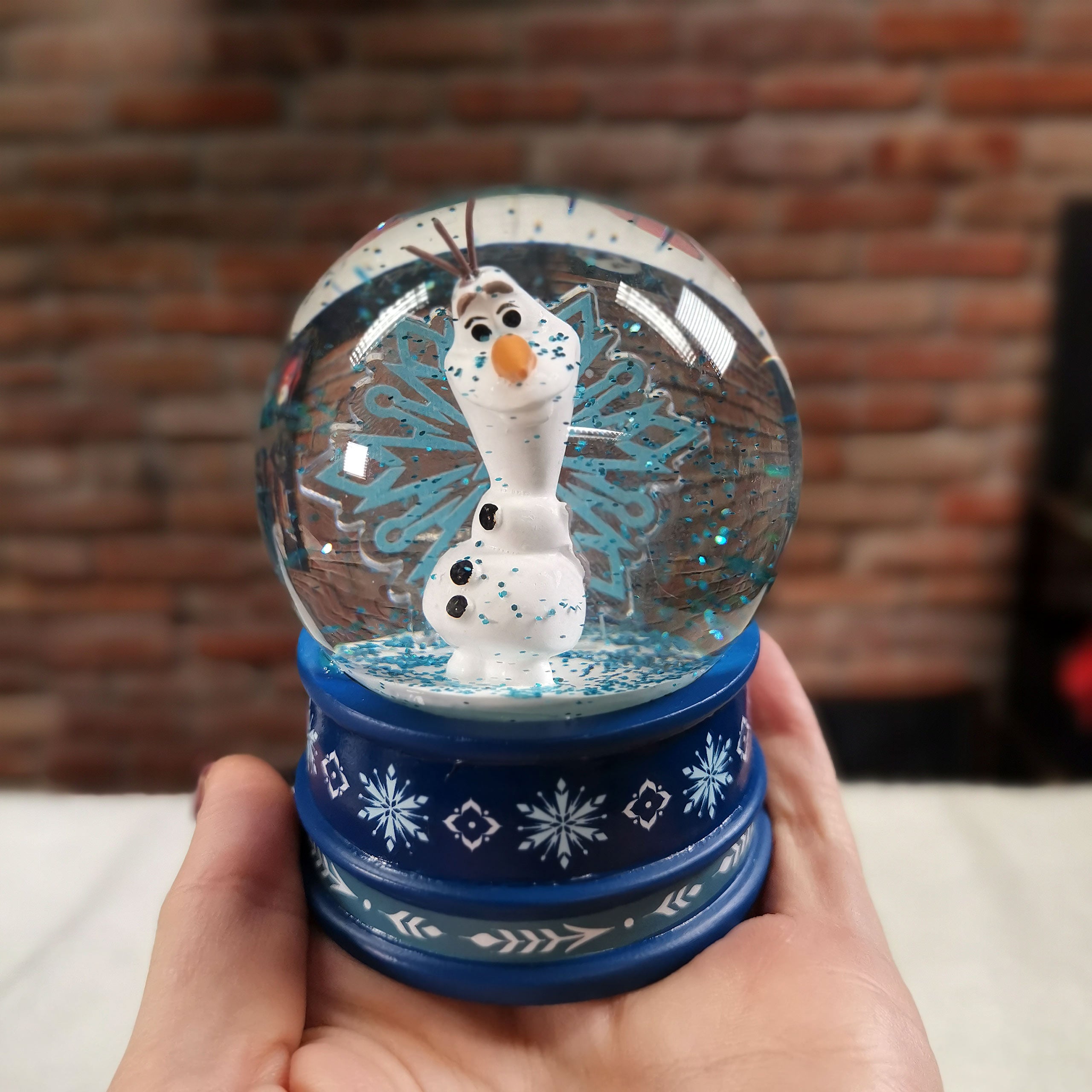 Product image Frozen - Olaf Snow Globe with Glitter