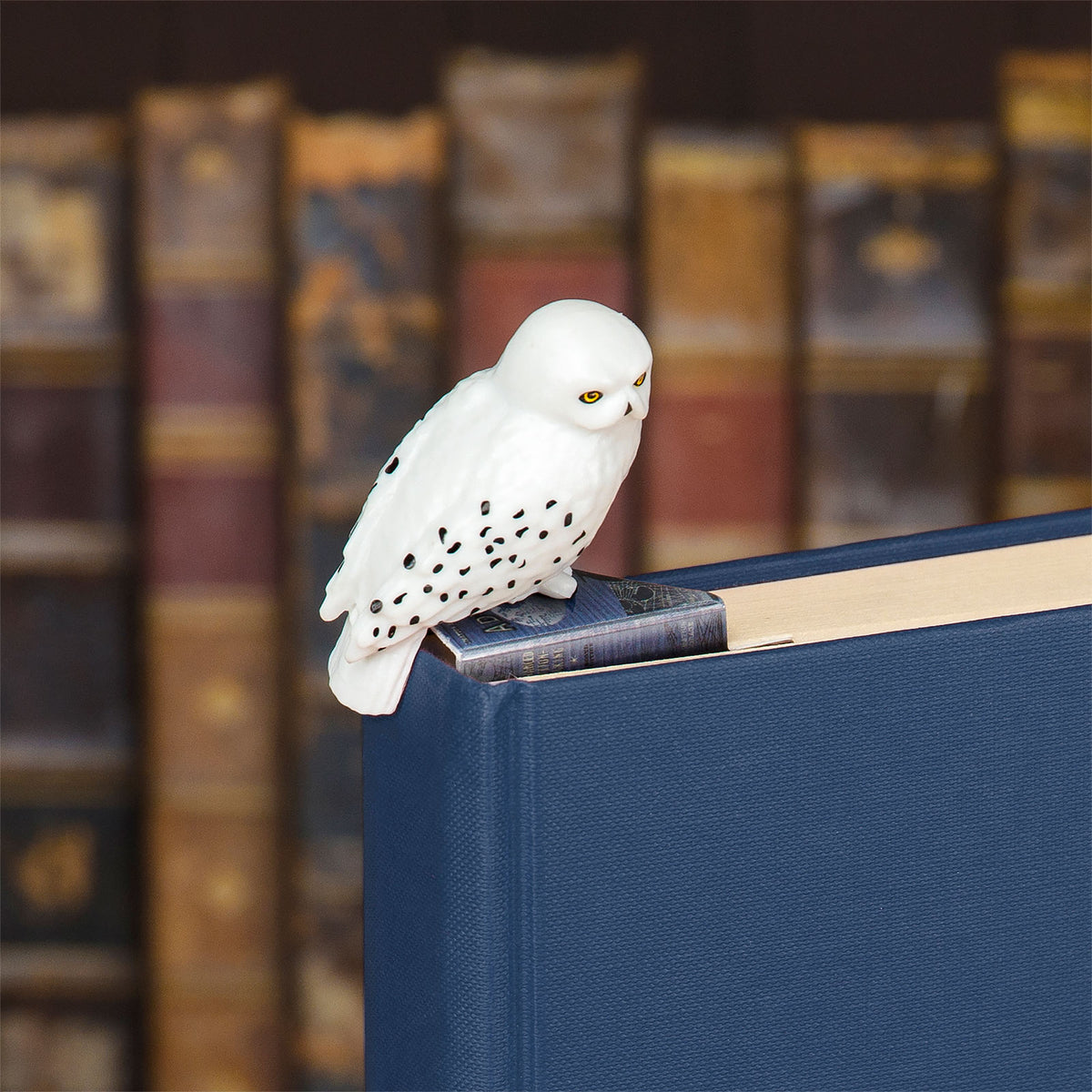 Produktbild Harry Potter - Bücherstapel Lesezeichen mit Hedwig Figur
