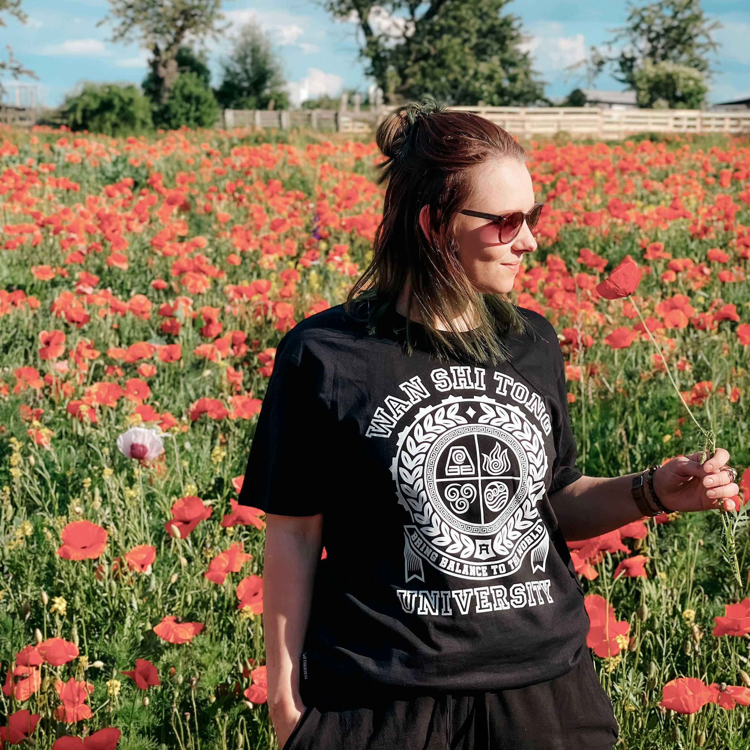 Produktbild Wan Shi Tong University T-Shirt für Avatar Fans schwarz
