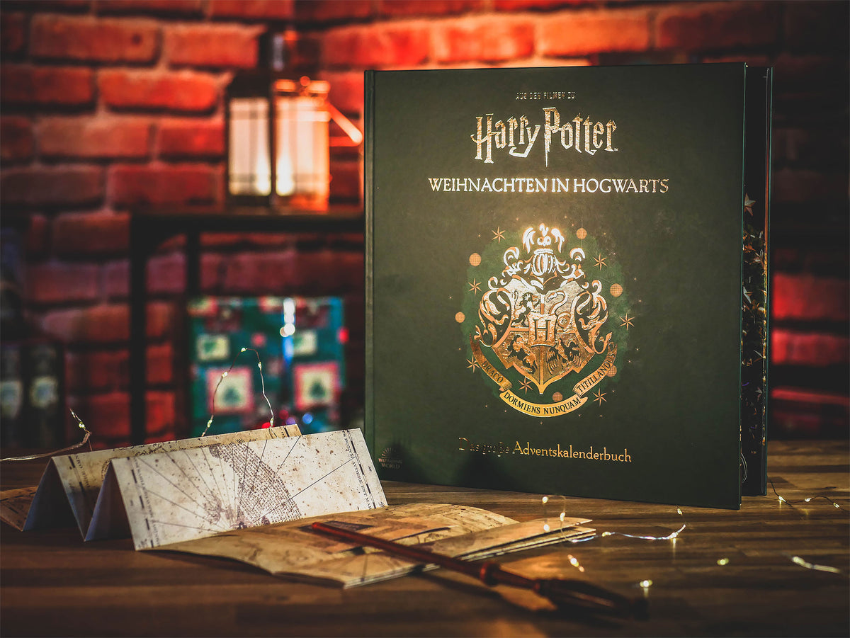 Produktbild Harry Potter - Weihnachten in Hogwarts - Das große Adventskalenderbuch