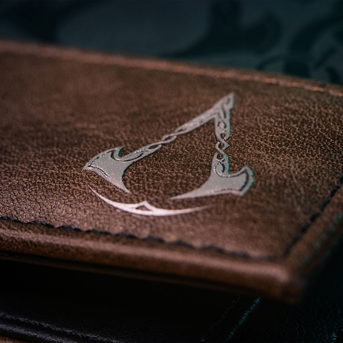 Produktbild Assassin's Creed - Valhalla Logo Geldbörse
