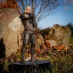 Produktbild Witcher - Heart of Stone Geralt Statue 25 cm