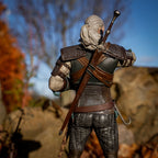 Produktbild Witcher - Heart of Stone Geralt Statue 25 cm