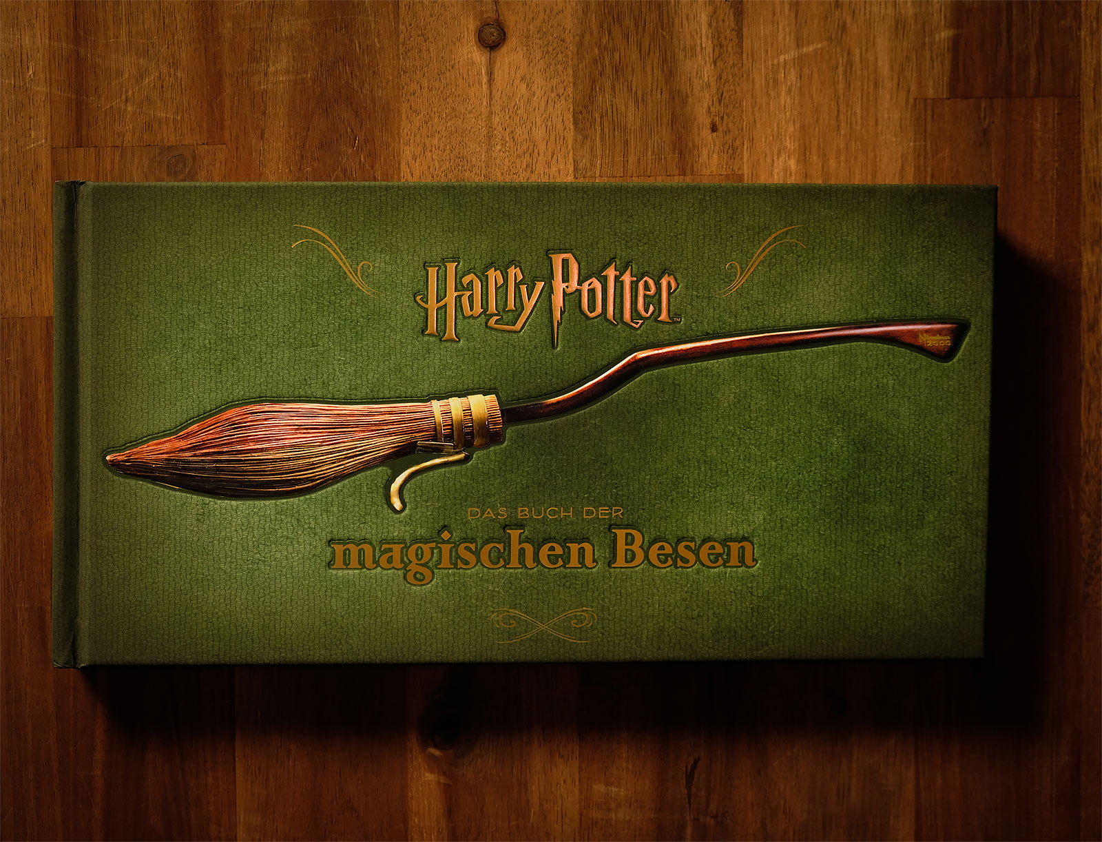 Produktbild Harry Potter - Das Buch der magischen Besen