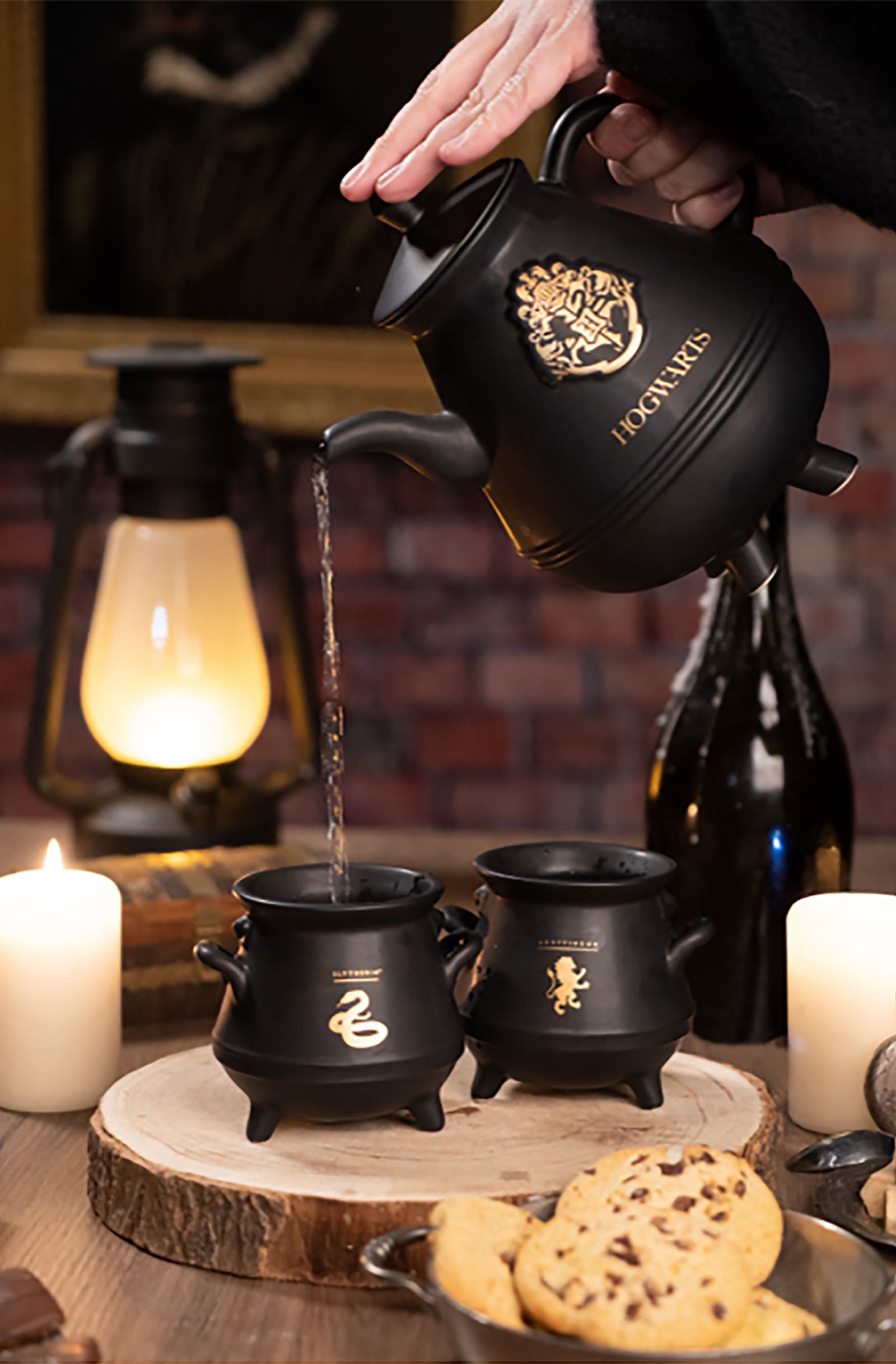 Produktbild Harry Potter - Hogwarts Wappen Kessel Tee-Set