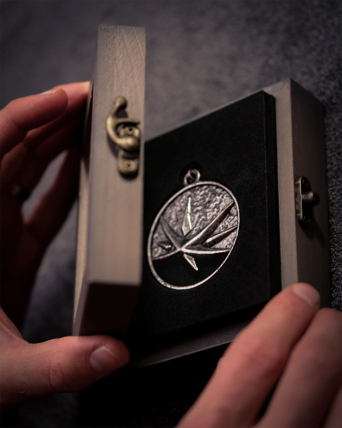 Produktbild Witcher - Yennefer Medaillon Kette