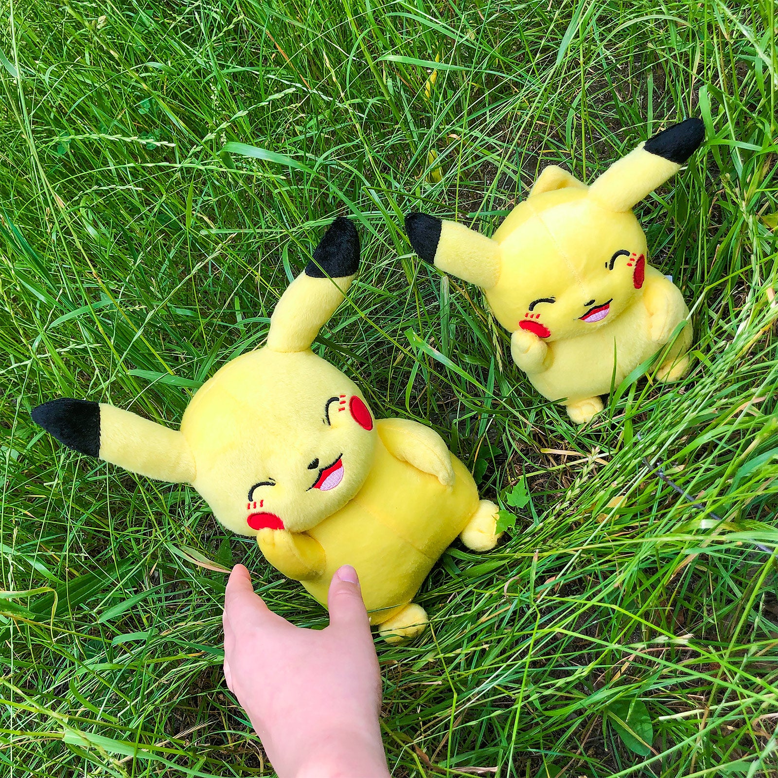 Produktbild Pokemon - Pikachu Plüsch Figur 32 cm