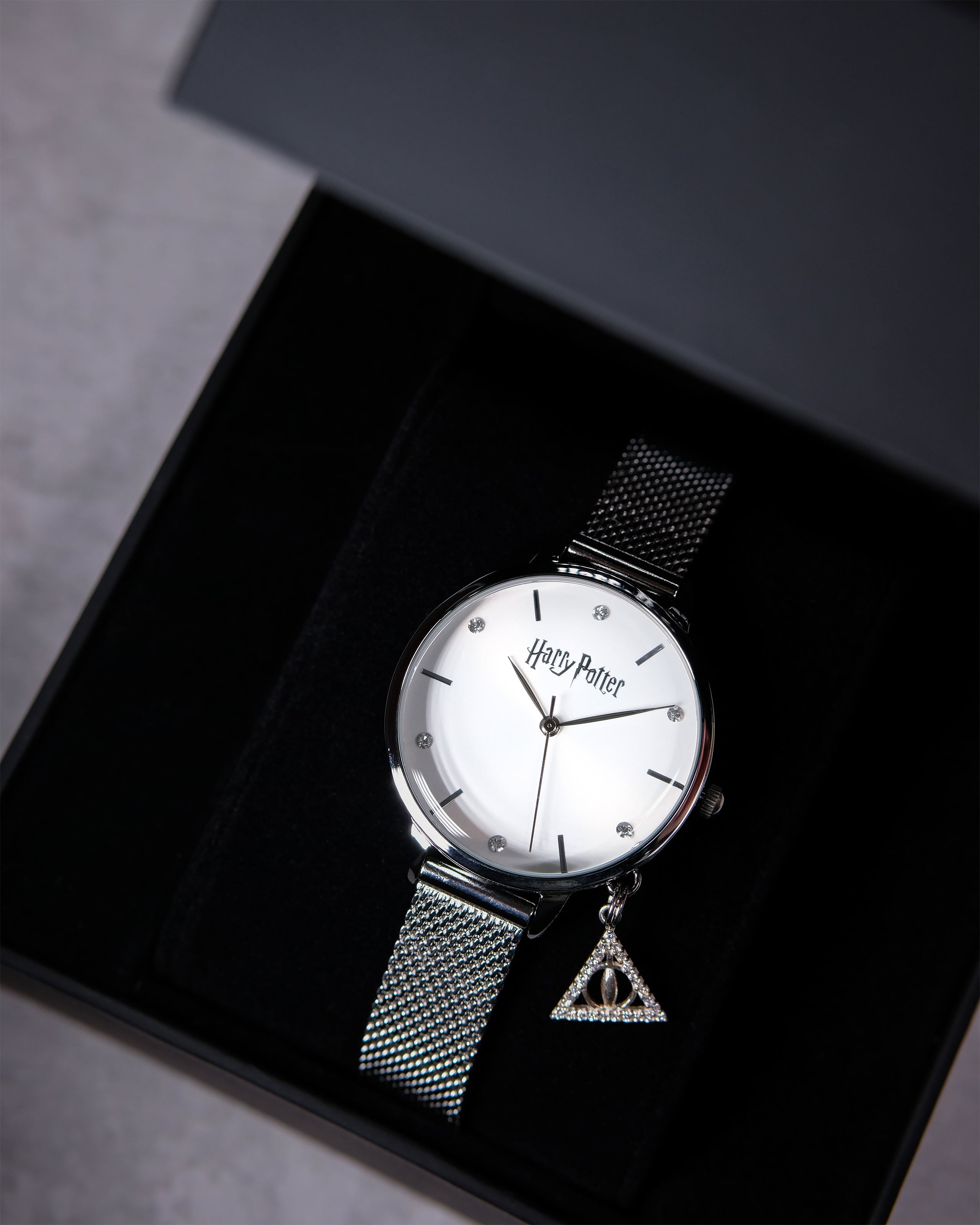 Produktbild Heiligtümer des Todes Charm Armbanduhr mit Kristallen - Harry Potter