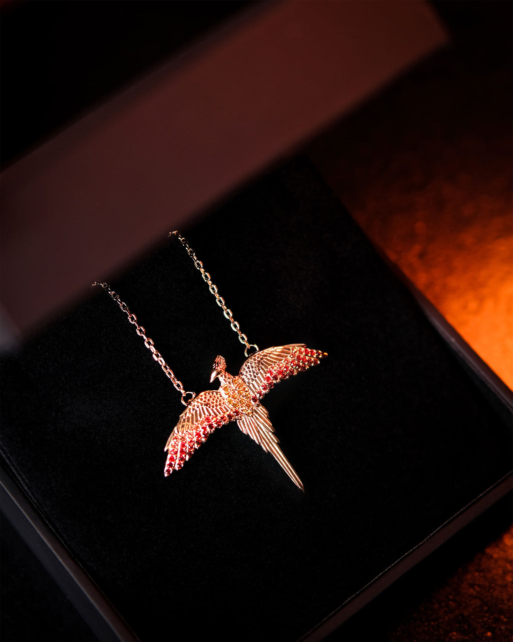 Produktbild Harry Potter - Fawkes Kette mit Kristallen