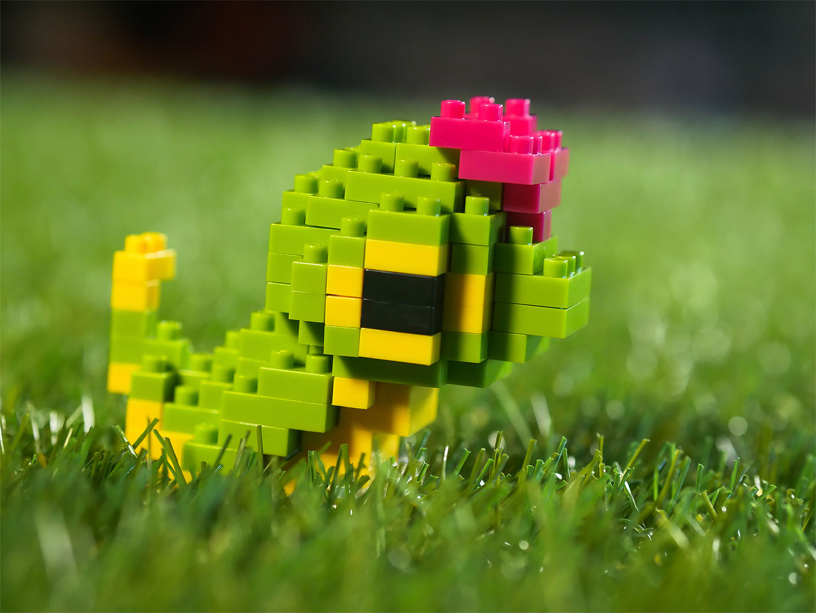 Produktbild Pokemon - Raupy mit Pokeball nanoblock Mini Baustein Figuren Set