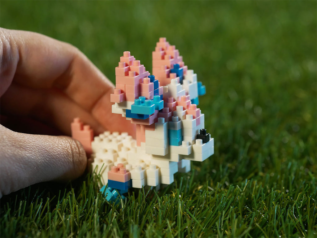 Produktbild Pokemon - Feelinara nanoblock Mini Baustein Figur