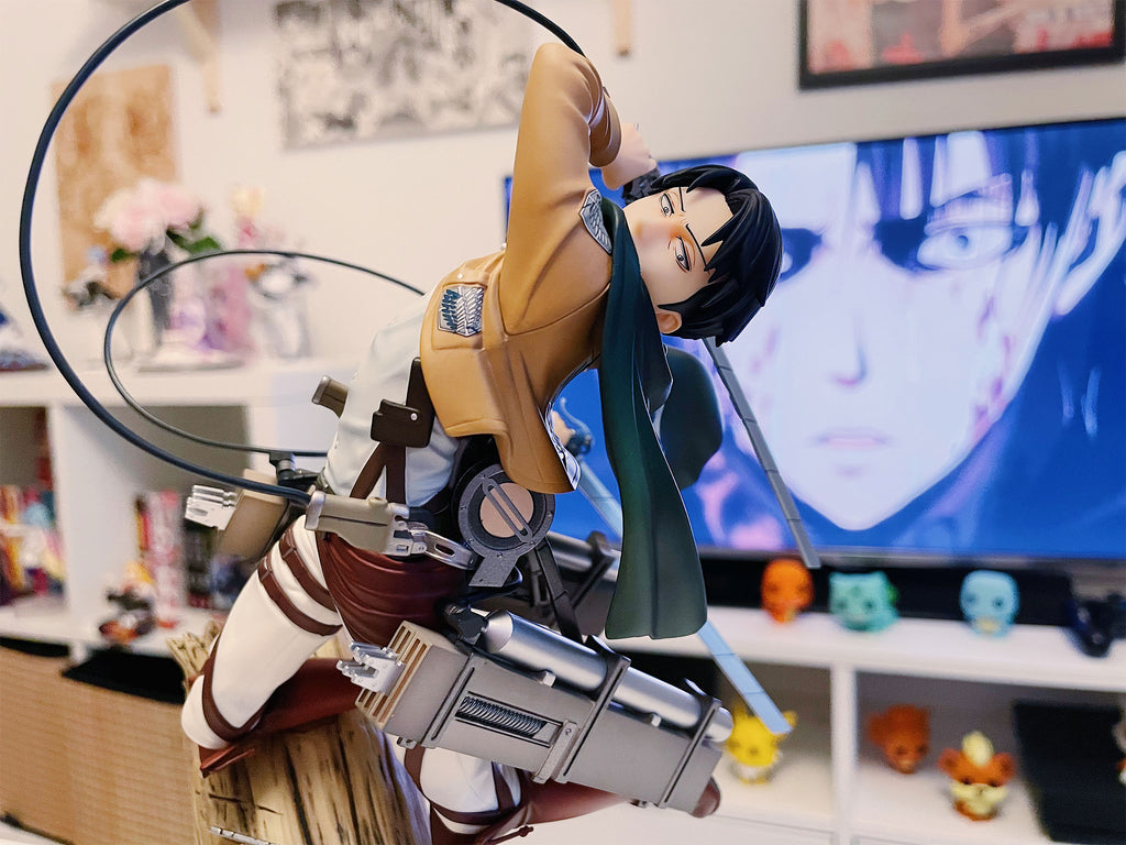 Product image Attack on Titan - Levi Renewal Statue 29 cm