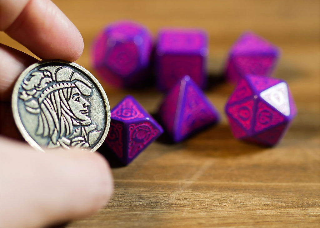 Produktbild Witcher - Dandelion Conqueror of Hearts RPG Würfel Set 7tlg mit Sammlermünze