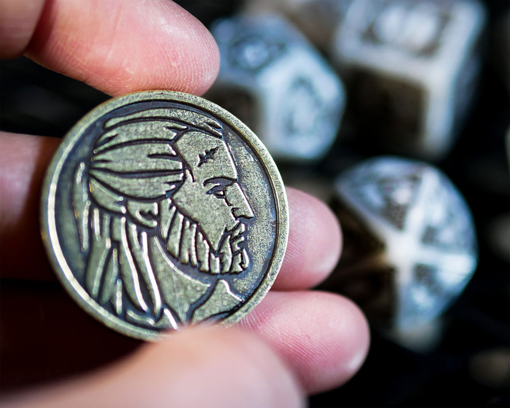 Produktbild Witcher - Geralt White Wolf RPG Würfel Set 7tlg mit Sammlermünze