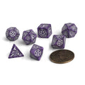 Produktbild Witcher - Yennefer Lilac & Gooseberries RPG Würfel Set 7tlg mit Sammlermünze