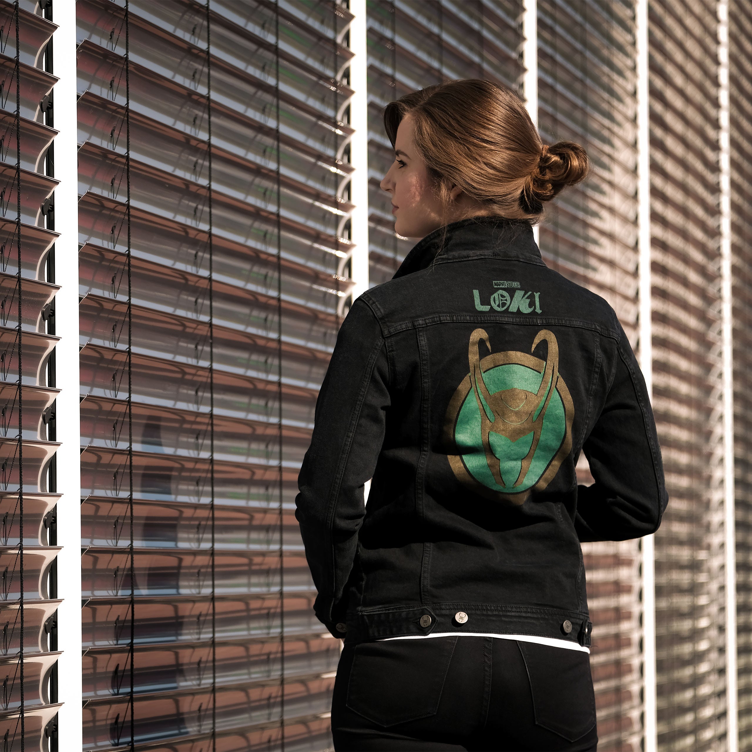 Produktbild Loki - Logo Jeansjacke Damen schwarz