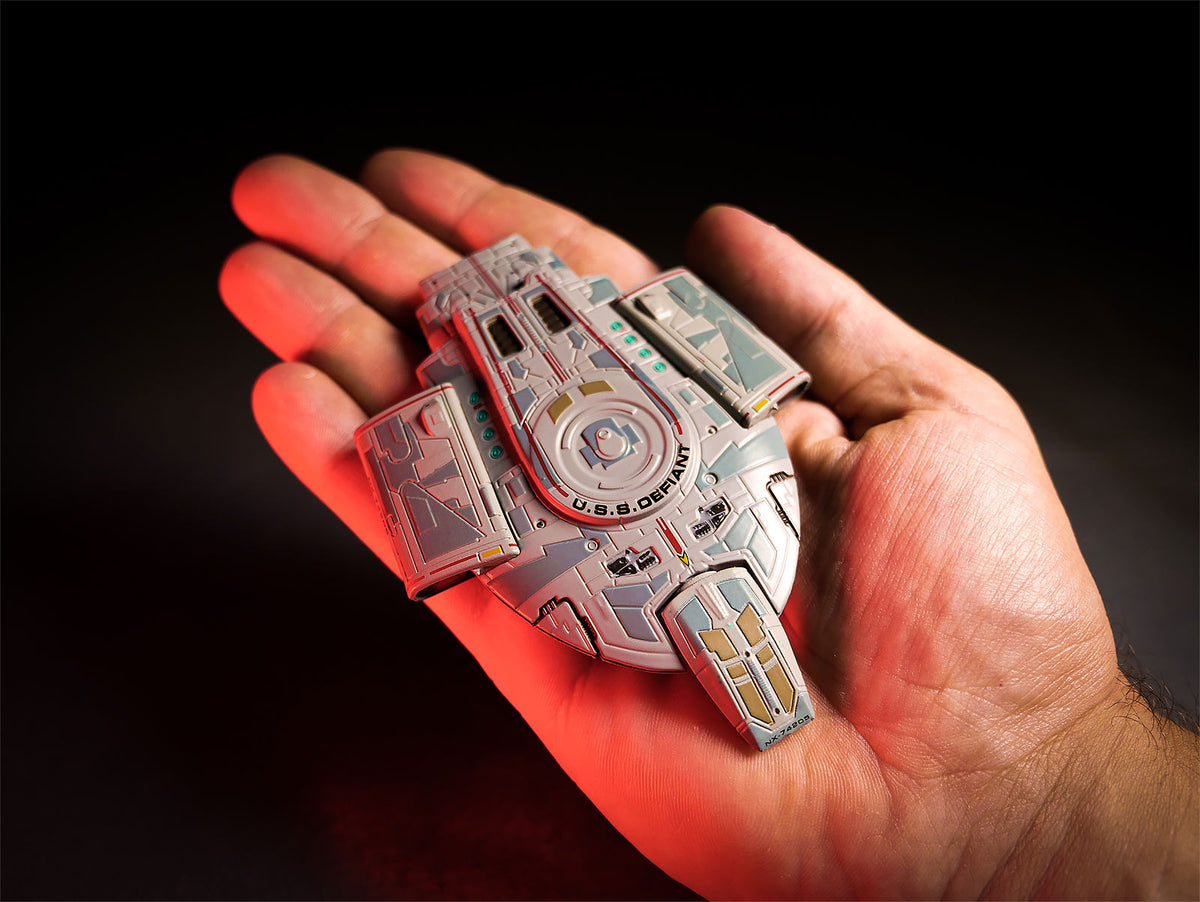 Produktbild Star Trek - Raumschiff U.S.S. Defiant NX-74205 Hero Collector Figur