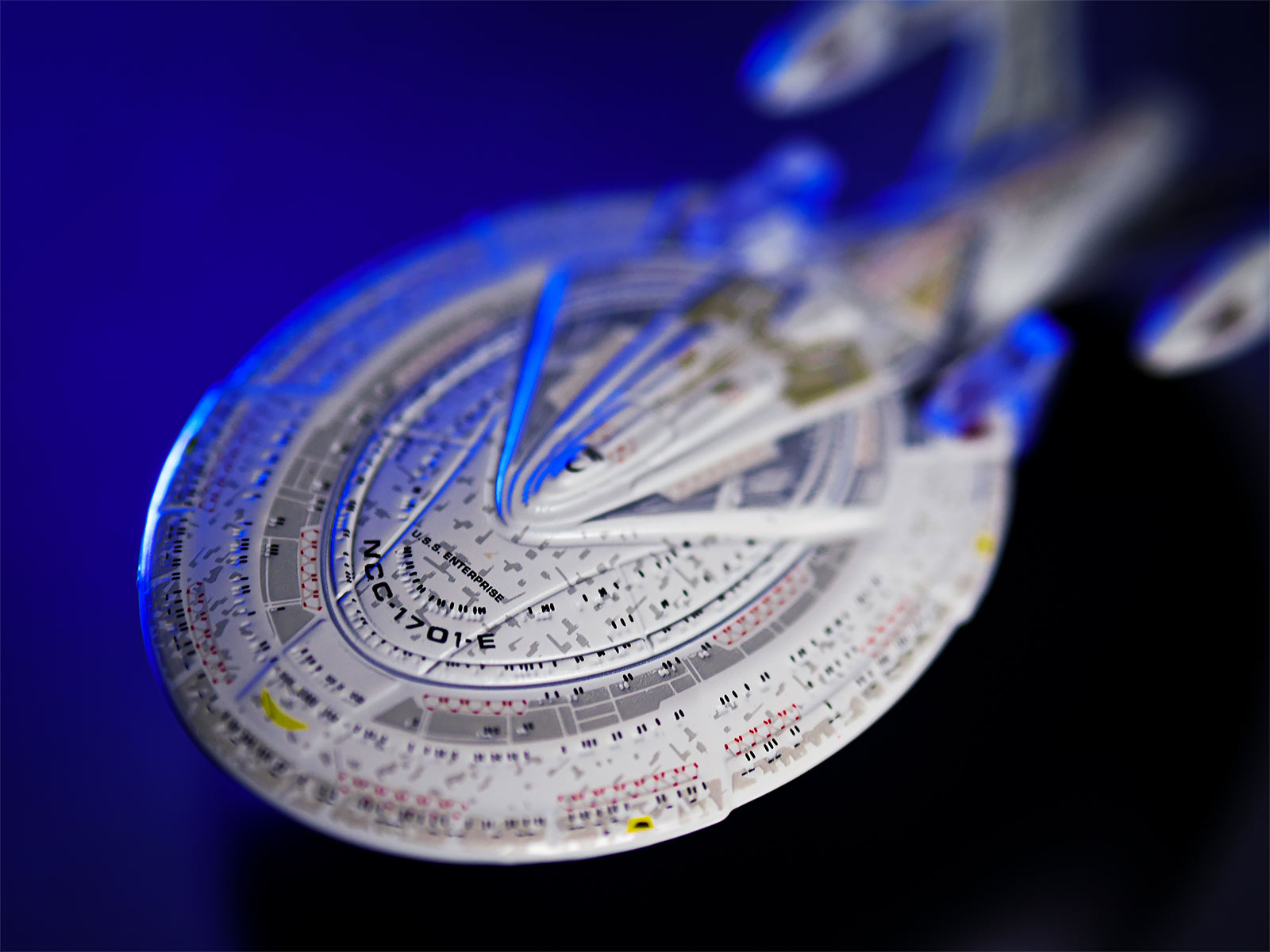 Produktbild Star Trek - Raumschiff U.S.S. Enterprise NCC-1701-E Hero Collector Figur